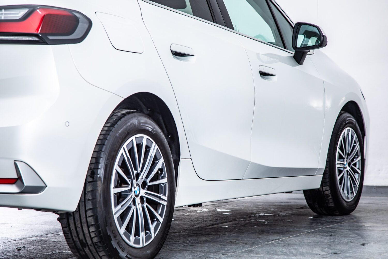 2シリーズアクティブツアラー 218i エクスクルーシブ DCT