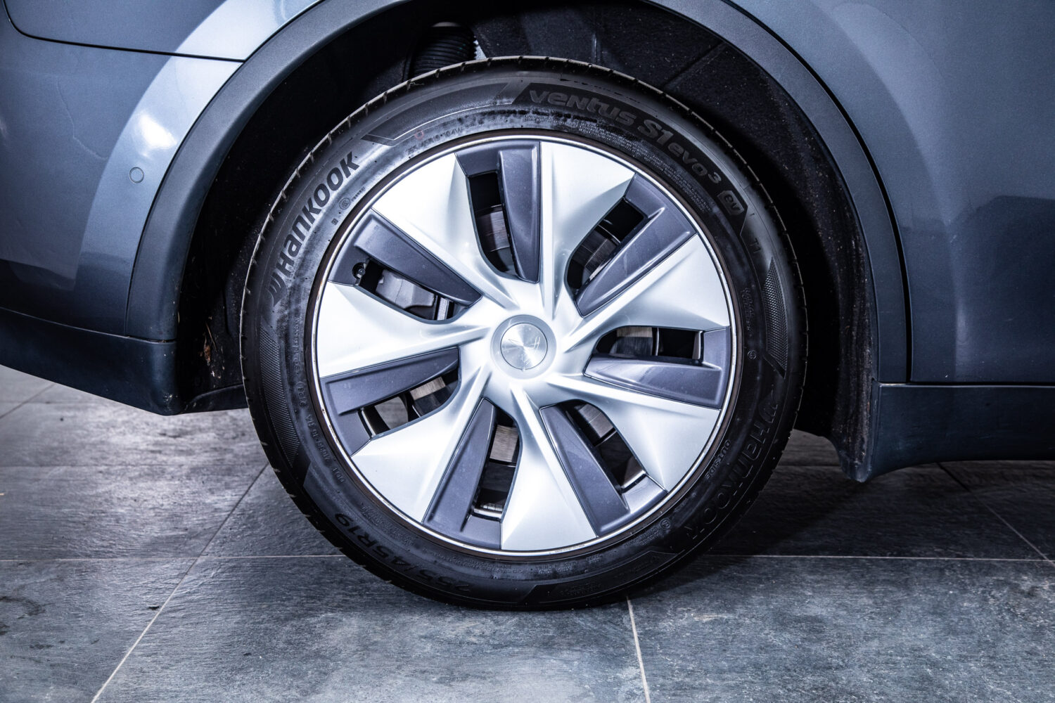 モデルY ロングレンジ デュアルモーター 4WD