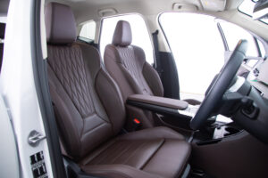 2シリーズアクティブツアラー 218i エクスクルーシブ DCT