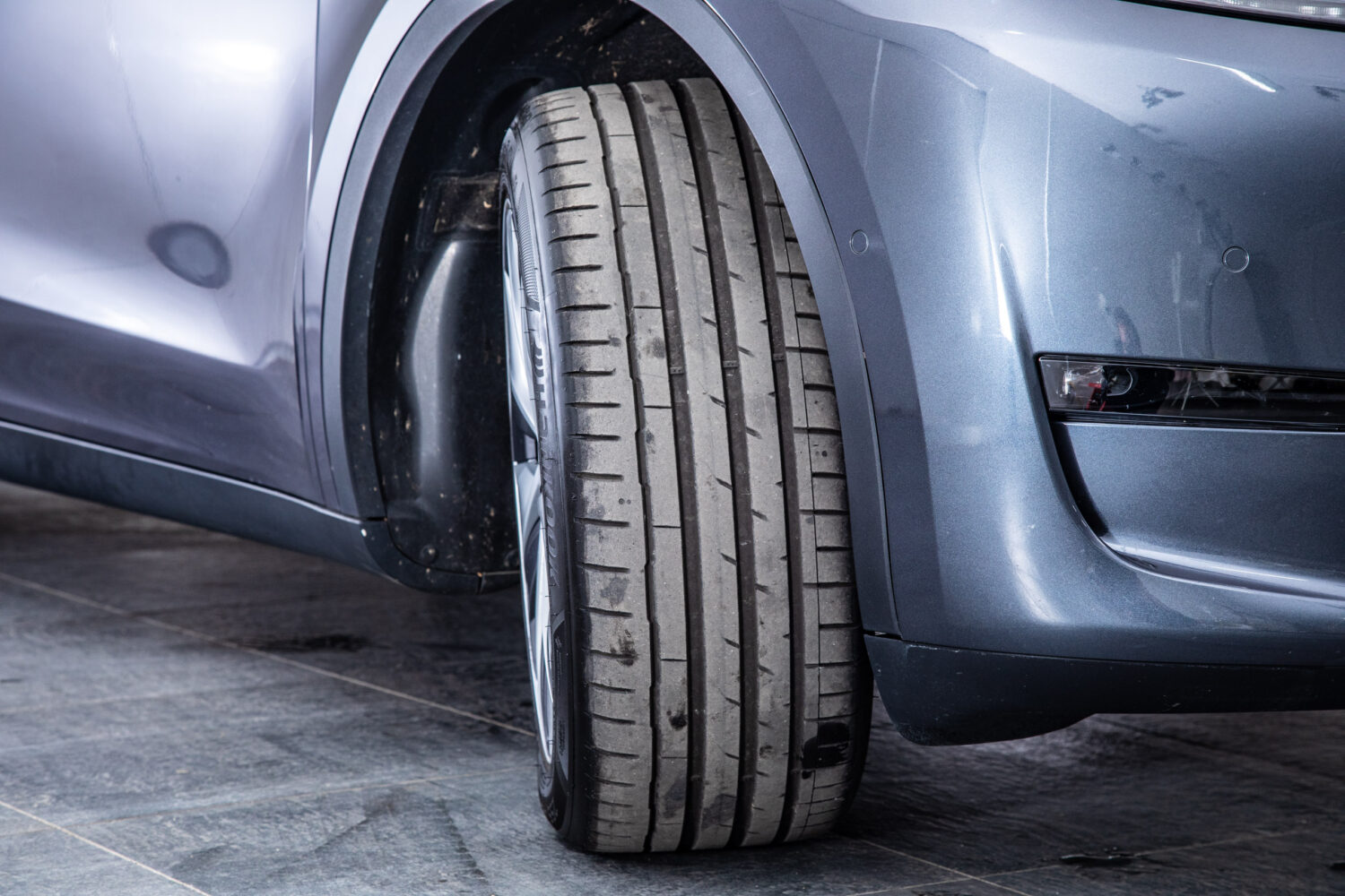 モデルY ロングレンジ デュアルモーター 4WD