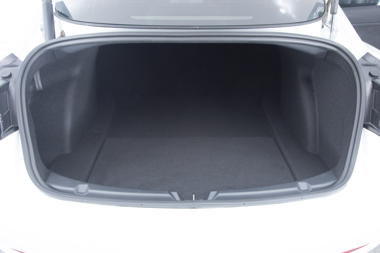 モデル3 ロングレンジ デュアルモーター 4WD