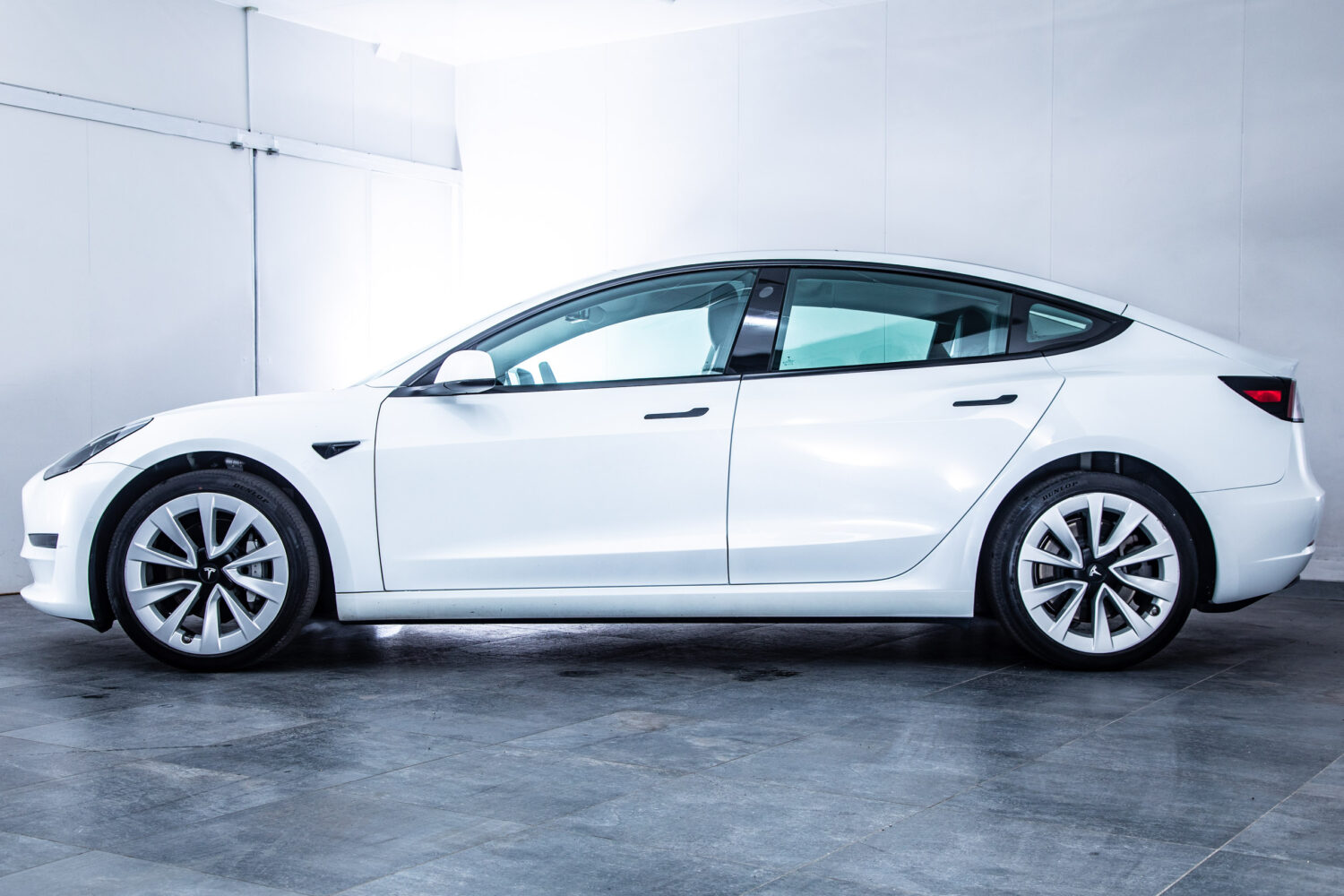 モデル3 ロングレンジ デュアルモーター 4WD