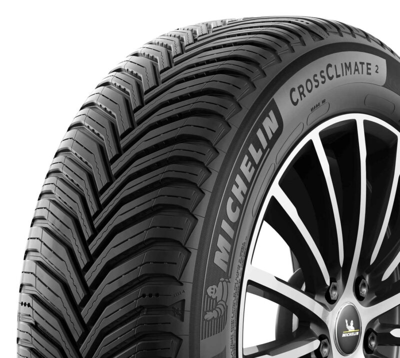 ルノー・キャプチャー・リミテッド　ミシュラン製オールシーズンタイヤ装着の限定車