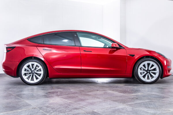 モデル3 ロングレンジ デュアルモーター 4WD