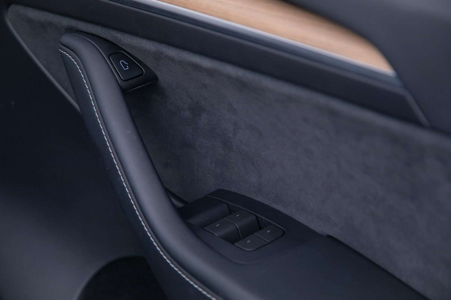 モデルY ロングレンジ デュアルモーター 4WD