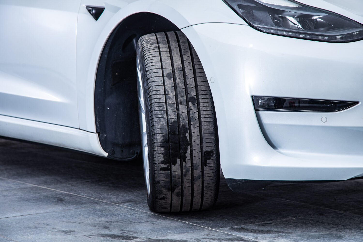 モデル3 ロングレンジ デュアルモーター 4WD