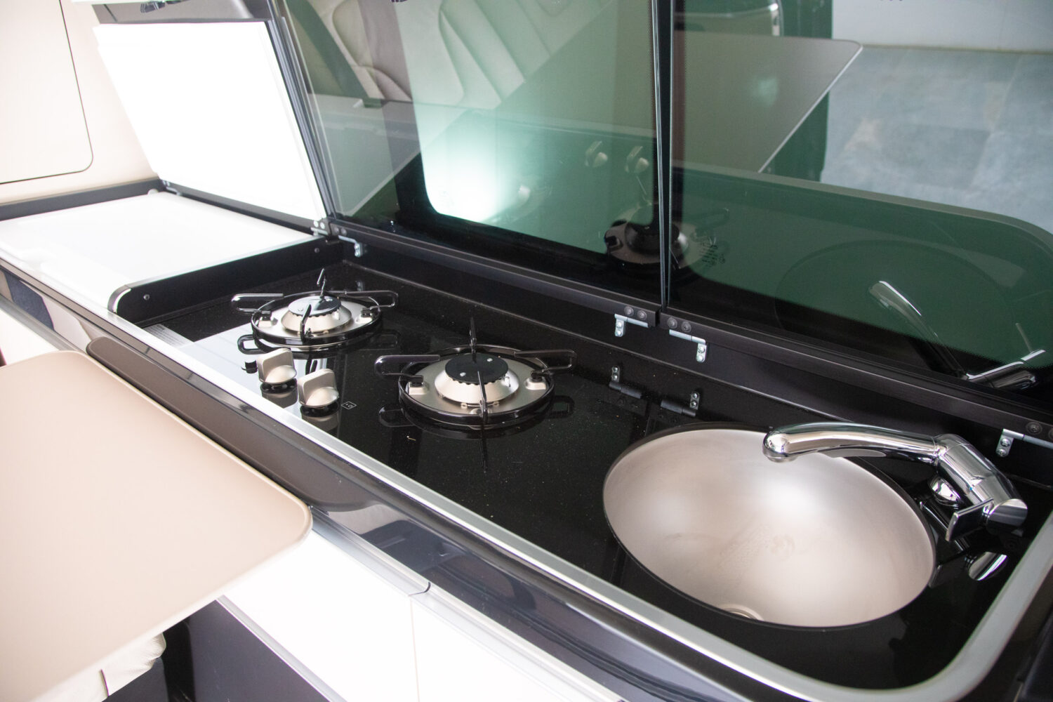 Vクラス BRABUS マルコポーロ D30 4×4 キャンパー