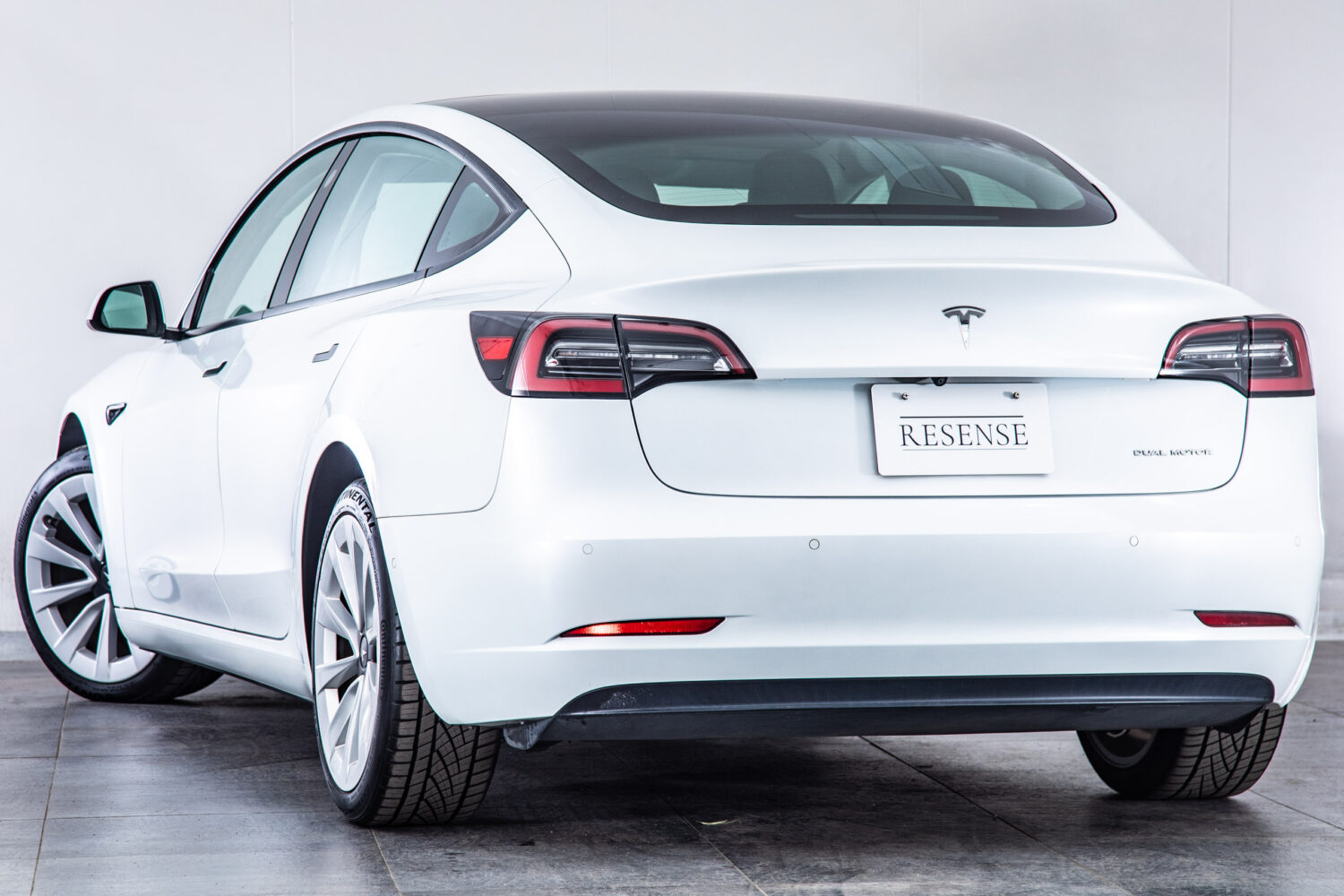 モデル3 ロングレンジ デュアルモーター 4WD