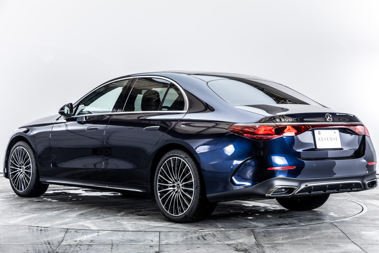 Eクラス E300エクスクルーシブ AMGライン(ISG)