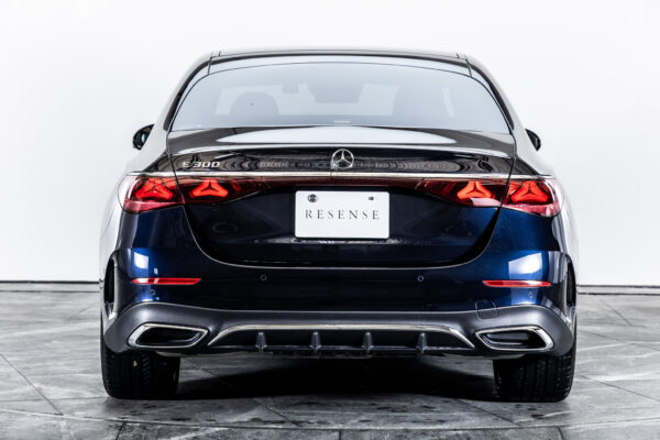 Eクラス E300エクスクルーシブ AMGライン(ISG)
