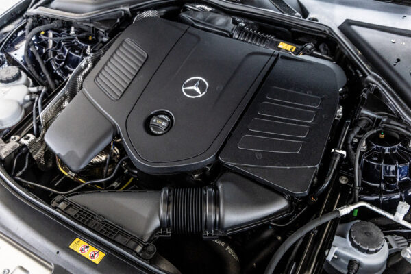 Eクラス E300エクスクルーシブ AMGライン(ISG)