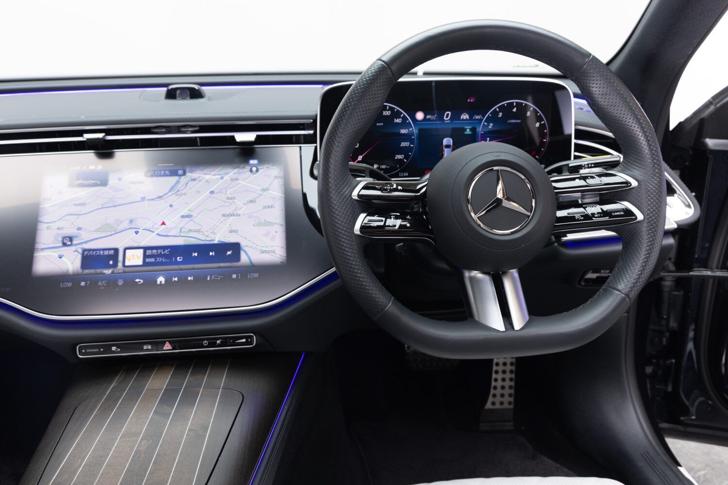 Eクラス E300エクスクルーシブ AMGライン(ISG)