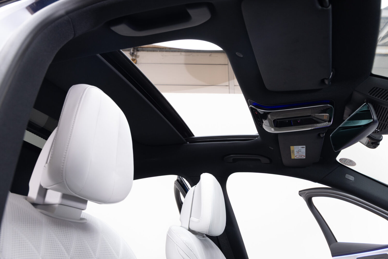 Eクラス E300エクスクルーシブ AMGライン(ISG)