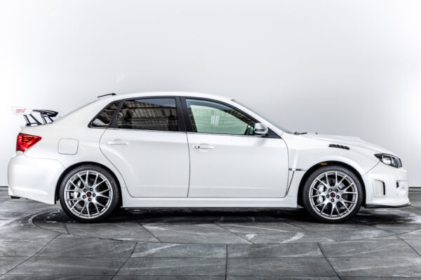 インプレッサ WRX STI S206 4WD