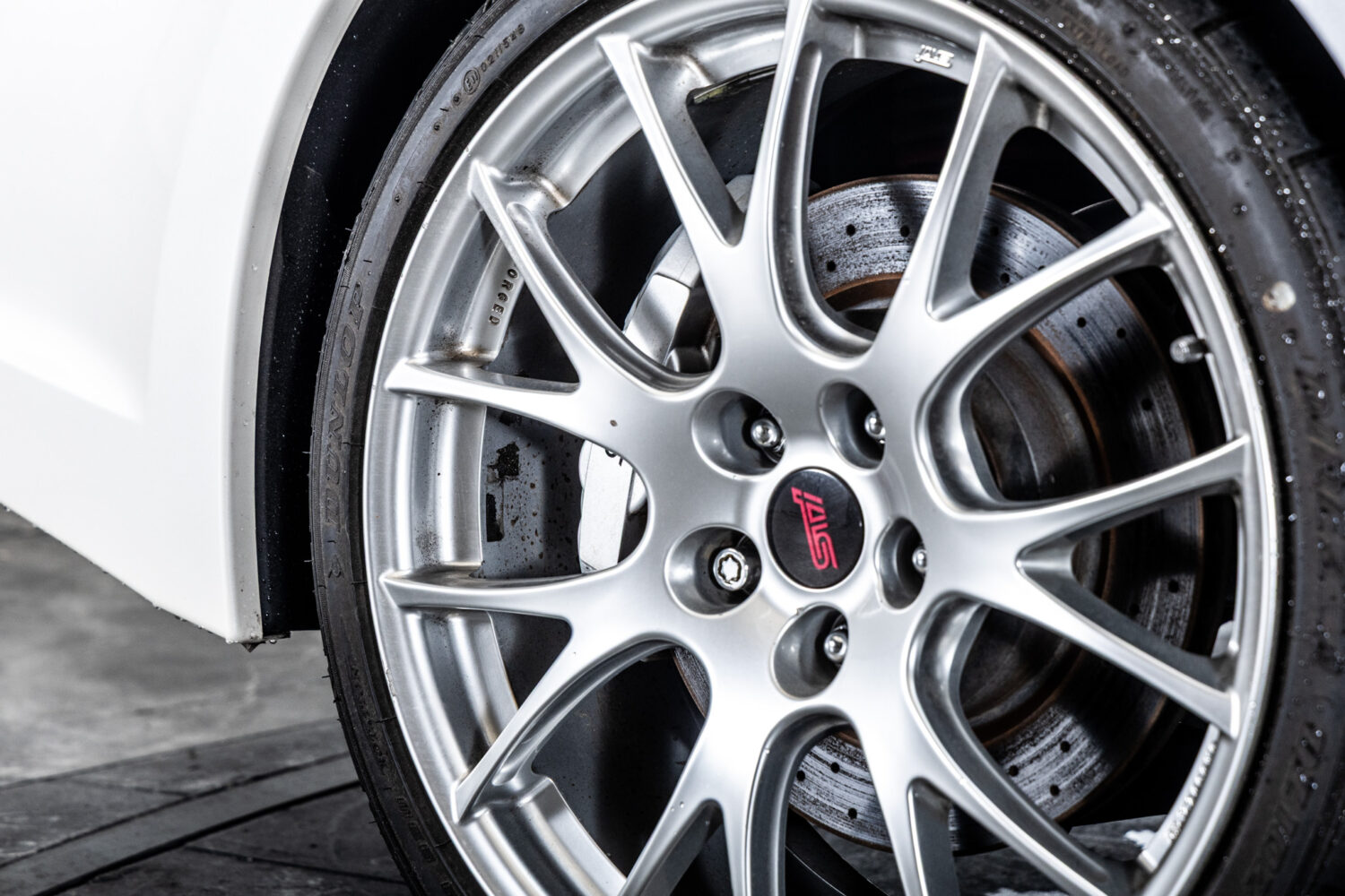 インプレッサ WRX STI S206 4WD