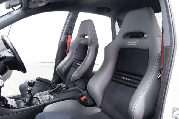 インプレッサ WRX STI S206 4WD