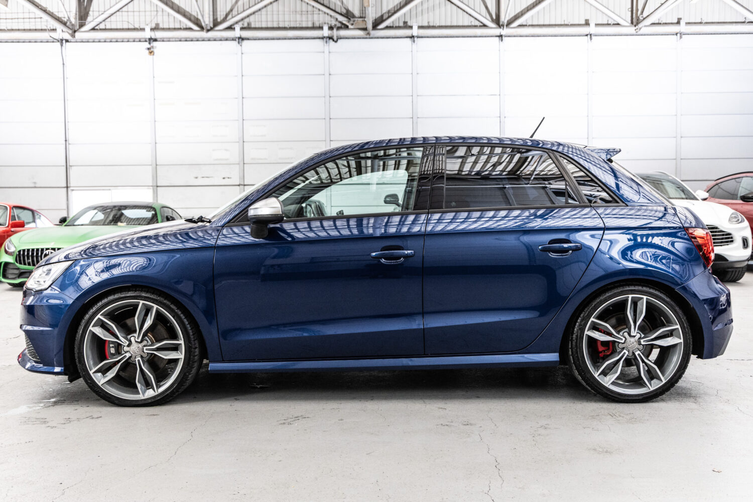 S1スポーツバック 4WD 6MT