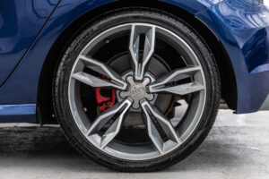 S1スポーツバック 4WD 6MT