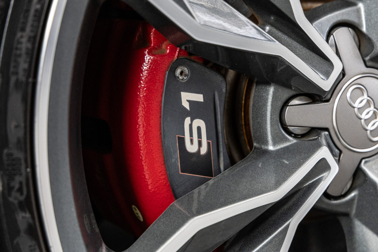 S1スポーツバック 4WD 6MT