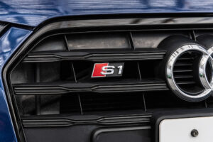 S1スポーツバック 4WD 6MT