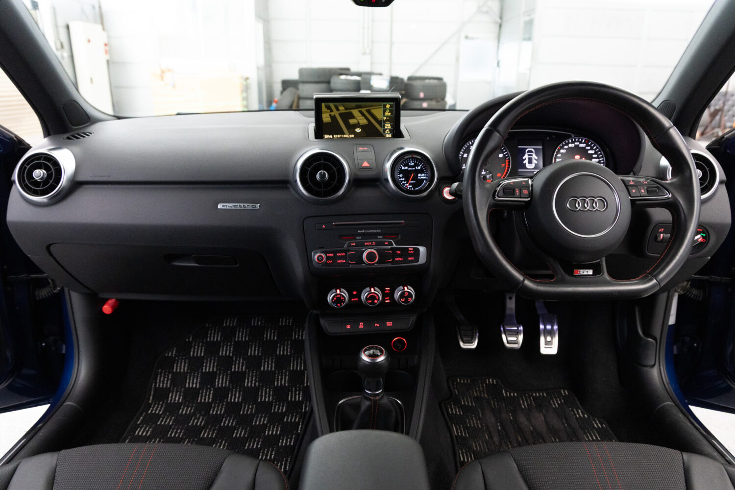 S1スポーツバック 4WD 6MT