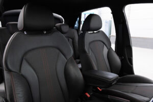 S1スポーツバック 4WD 6MT