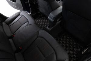 S1スポーツバック 4WD 6MT