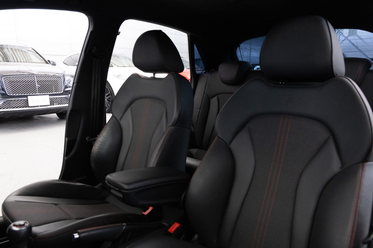 S1スポーツバック 4WD 6MT