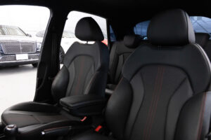 S1スポーツバック 4WD 6MT