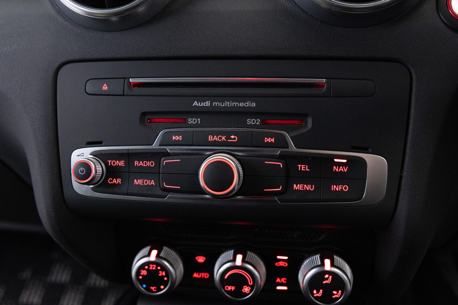 S1スポーツバック 4WD 6MT