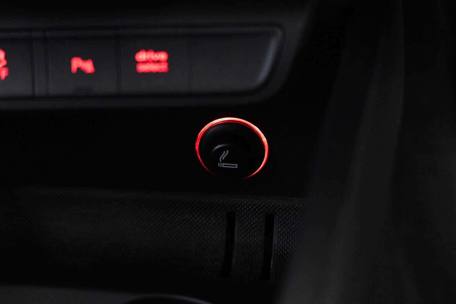 S1スポーツバック 4WD 6MT