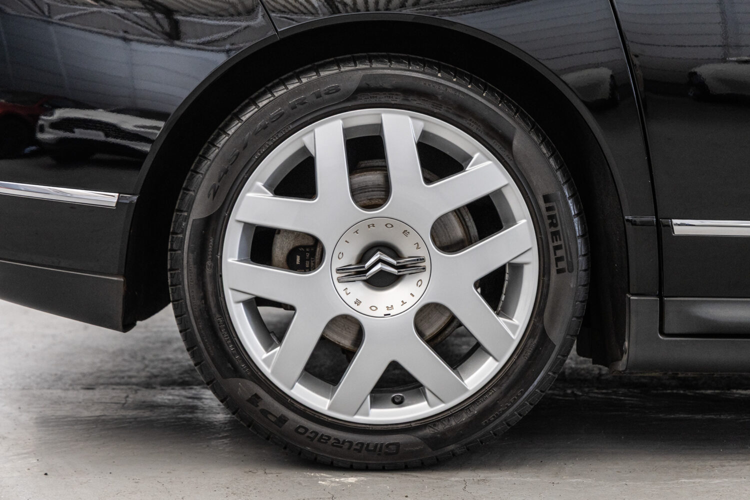 C6 エクスクルーシブ