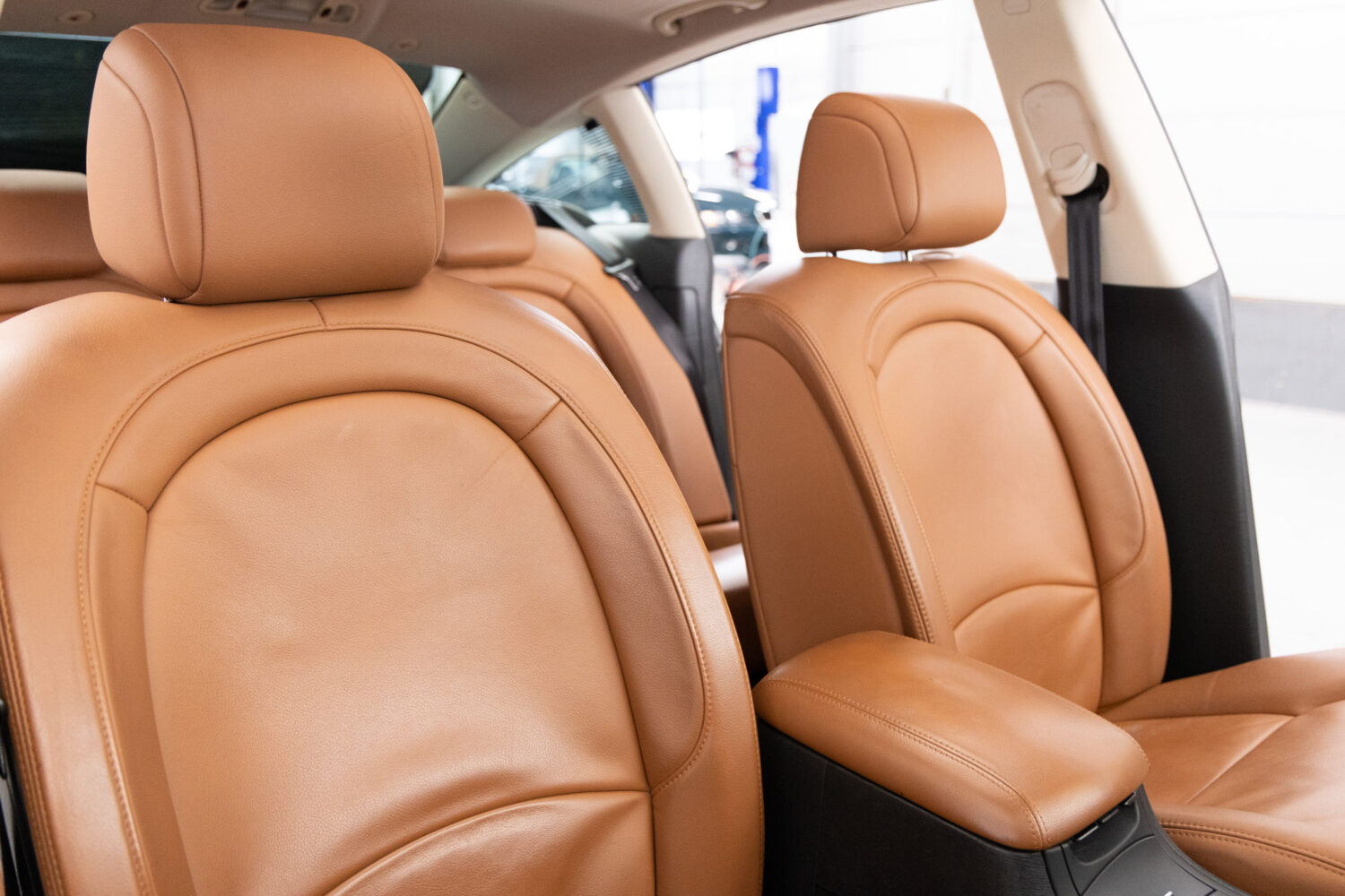 C6 エクスクルーシブ