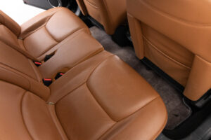 C6 エクスクルーシブ