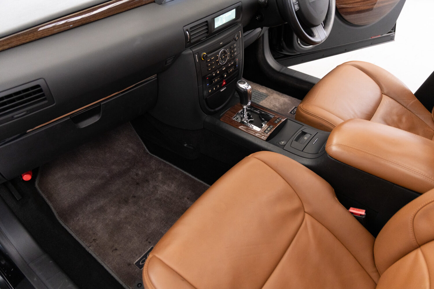 C6 エクスクルーシブ