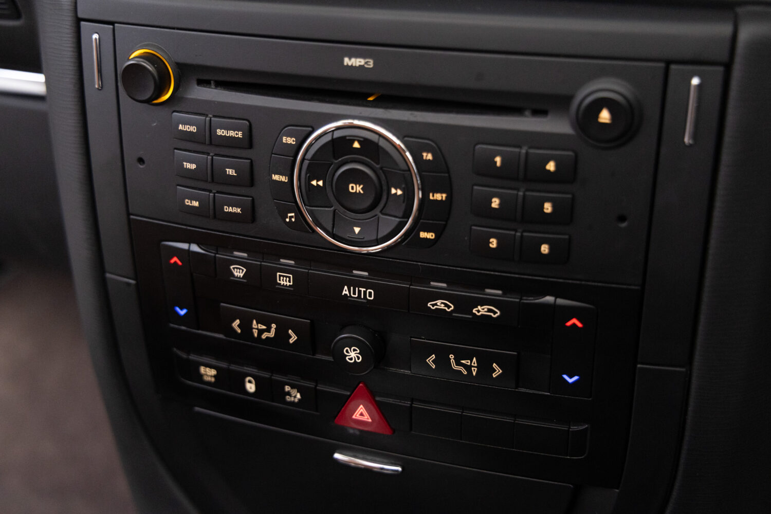 C6 エクスクルーシブ