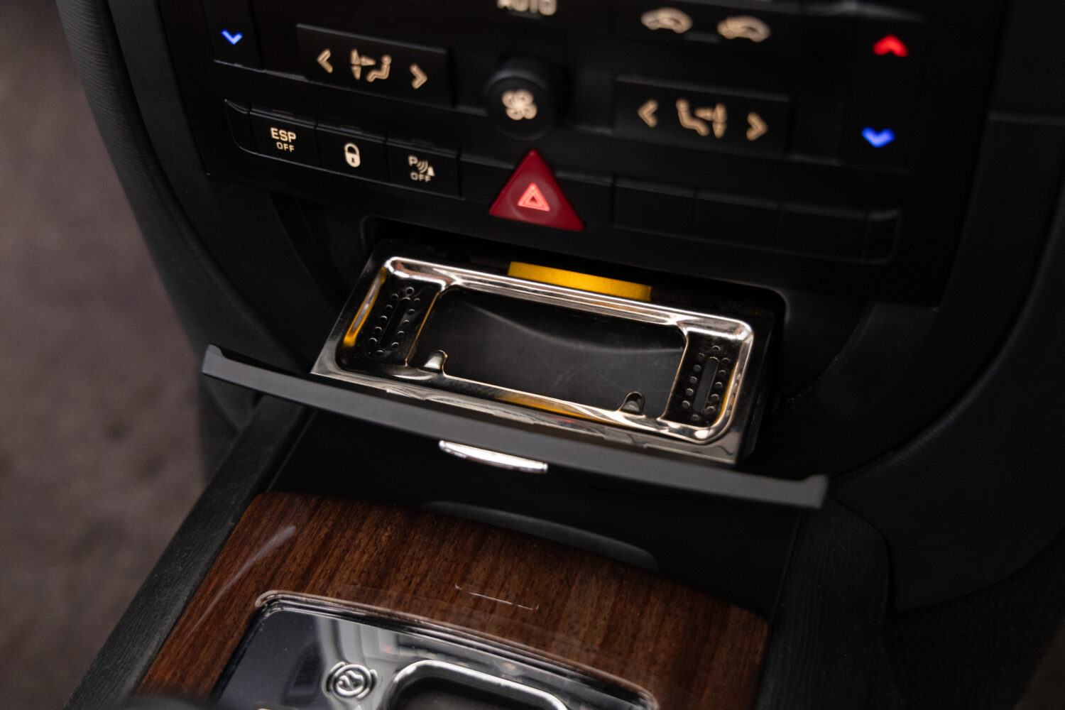 C6 エクスクルーシブ