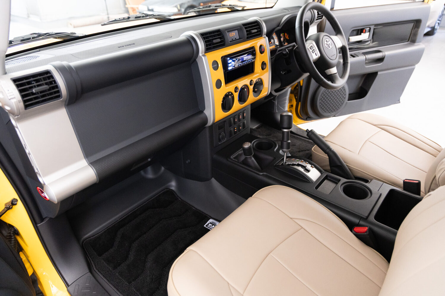 FJクルーザー 4.0 カラーパッケージ 4WD