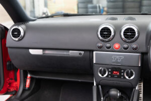 TT ロードスター 1.8T Sライン