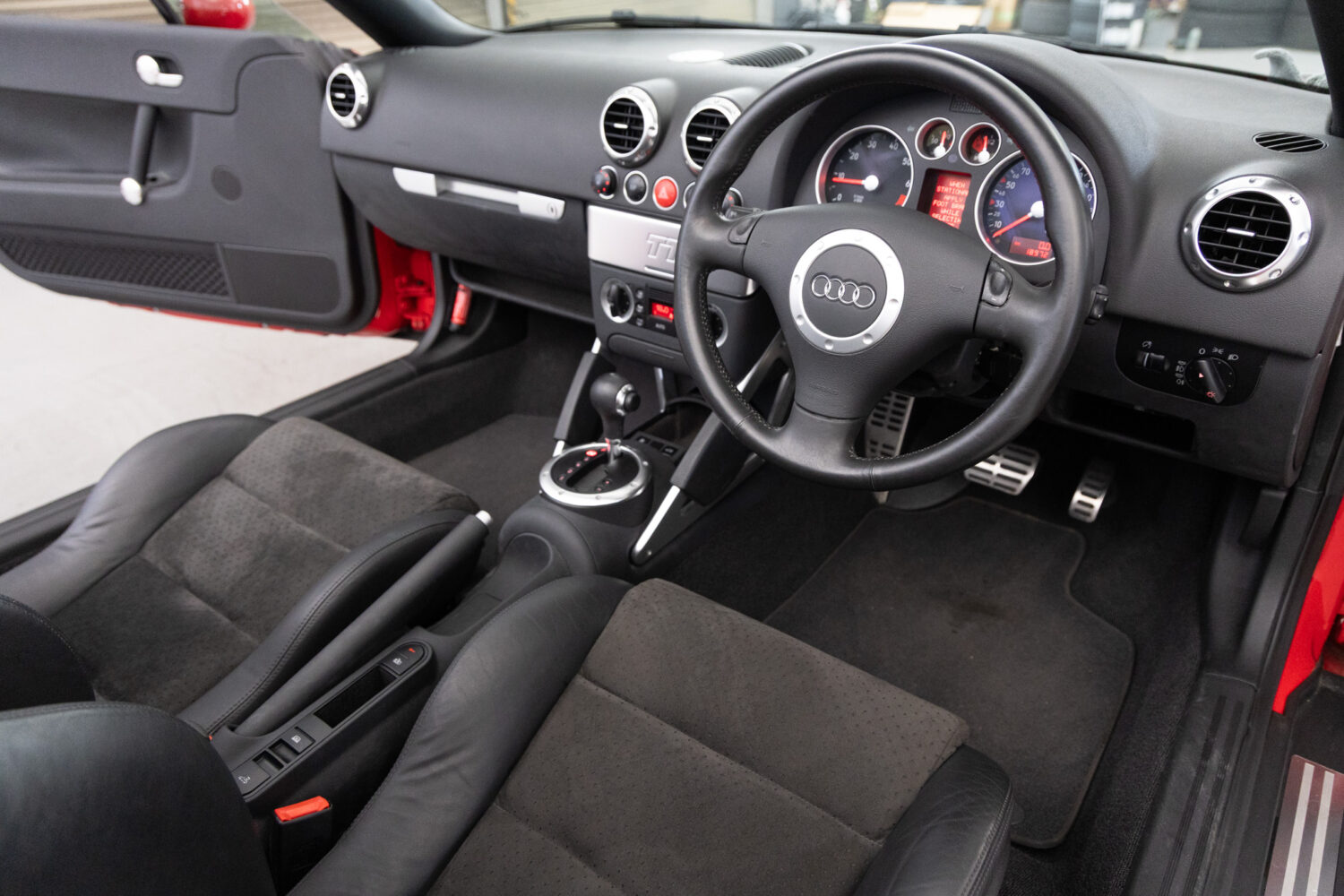 TT ロードスター 1.8T Sライン