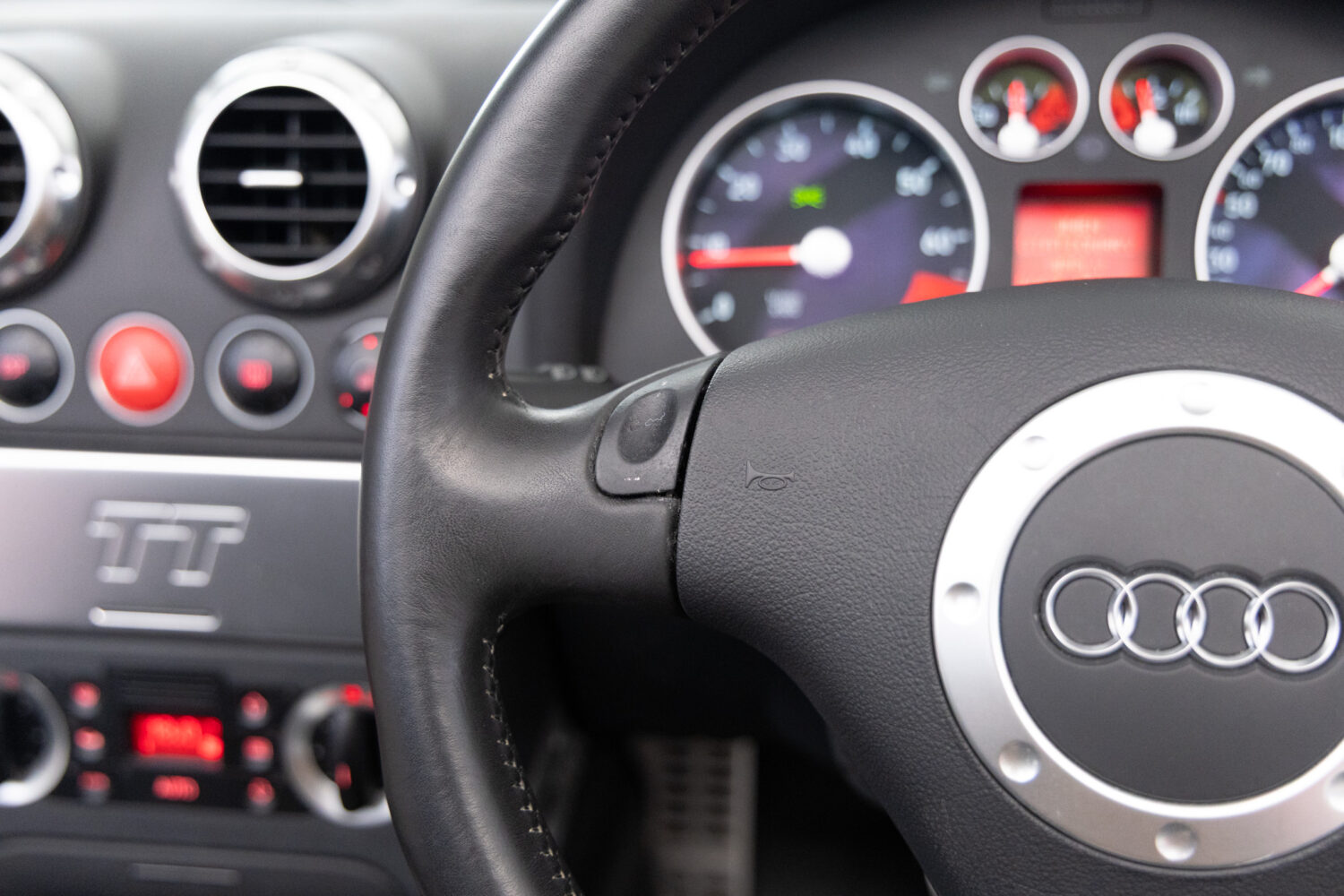 TT ロードスター 1.8T Sライン