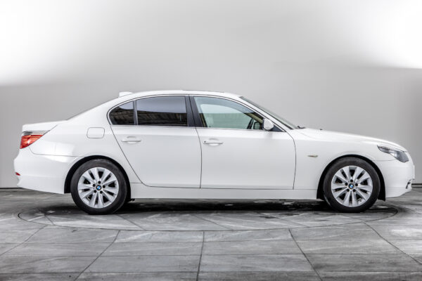 BMW 5シリーズ 530iハイライン