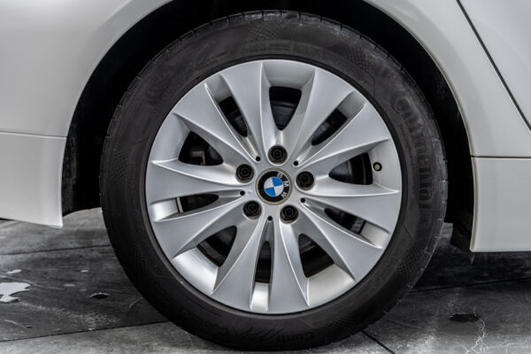 BMW 5シリーズ 530iハイライン