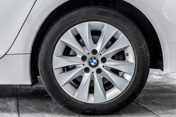 BMW 5シリーズ 530iハイライン