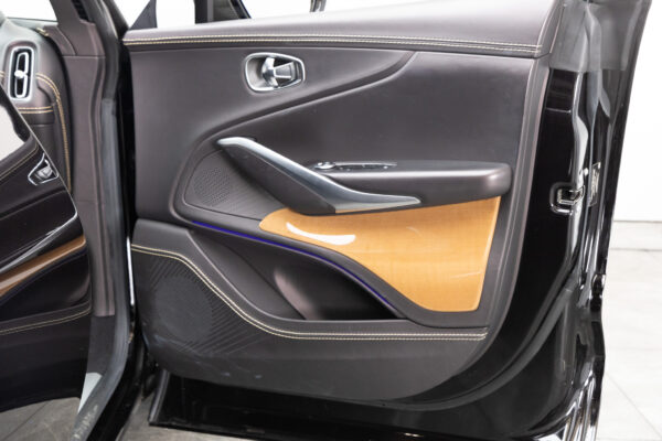 DBX 4.0