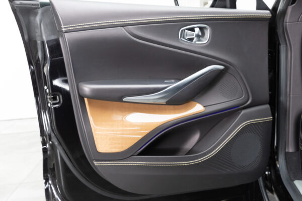 DBX 4.0