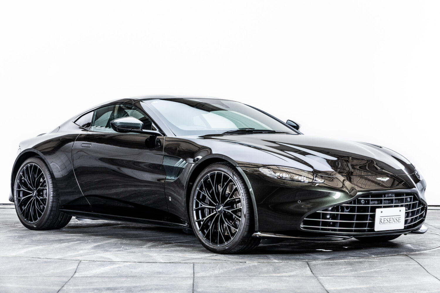 ヴァンテージ 110th Anniversary Midnight edition