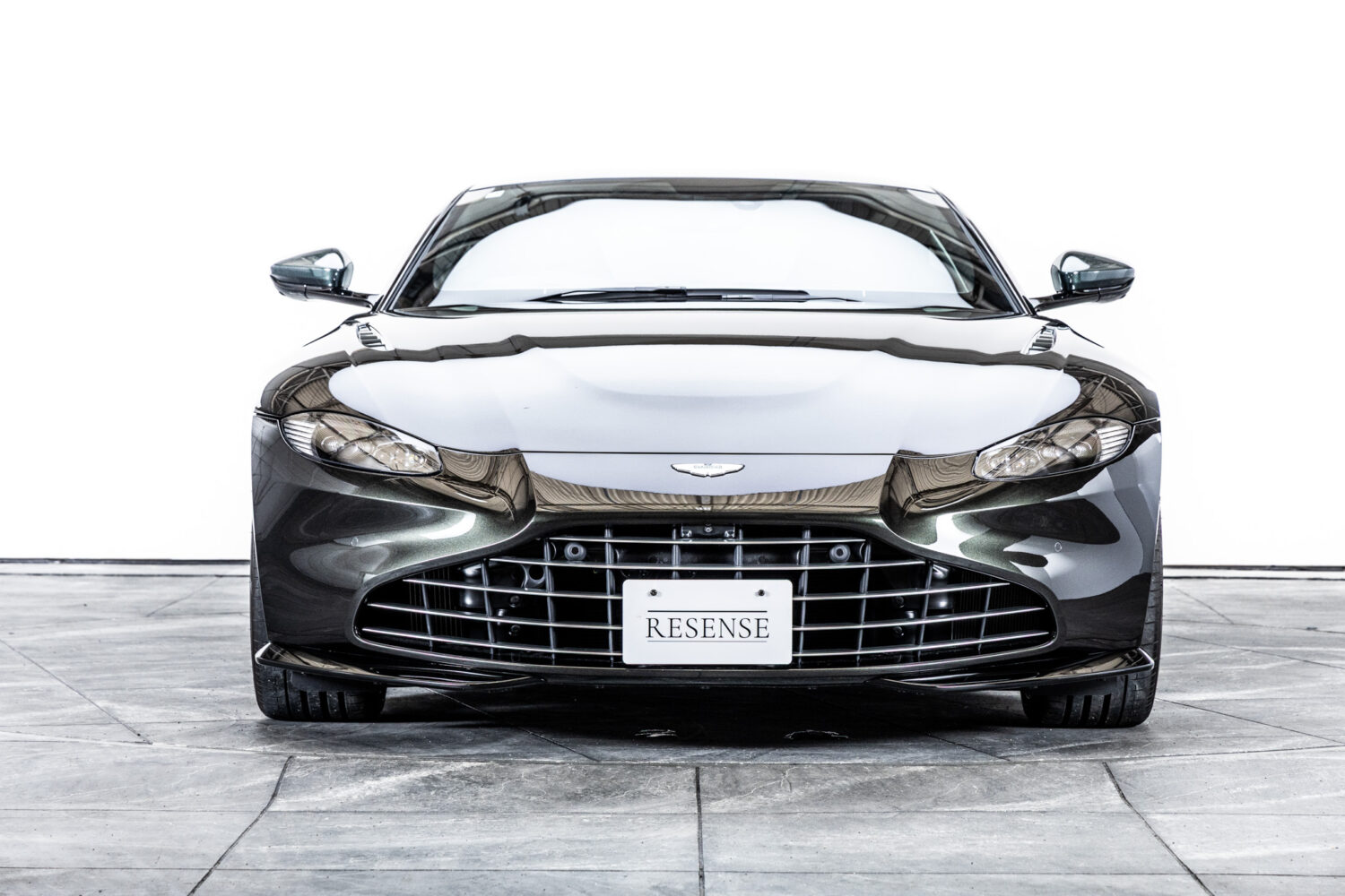 ヴァンテージ 110th Anniversary Midnight edition