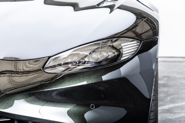 ヴァンテージ 110th Anniversary Midnight edition