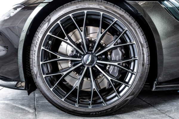 ヴァンテージ 110th Anniversary Midnight edition